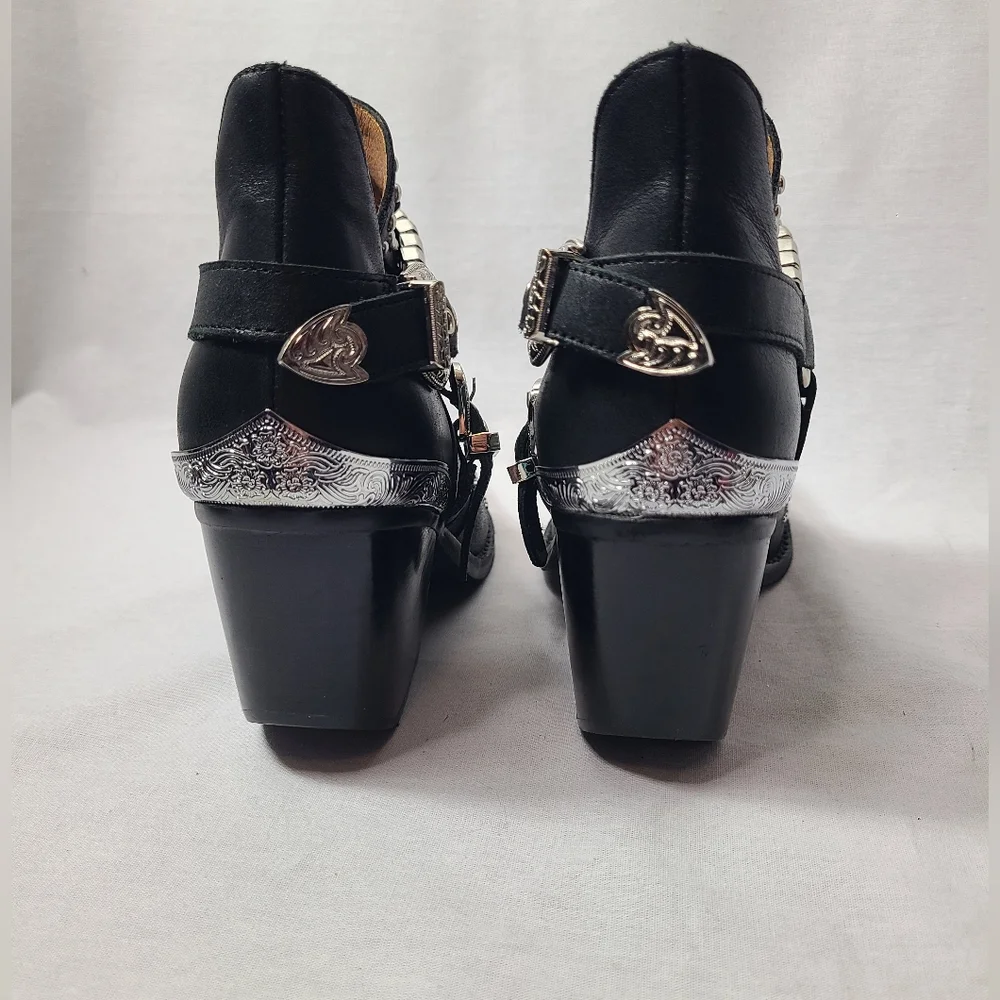 Jeffrey Campbell Calhoun Ankle Boot Black Silver Metal Studded Leather Sz 6 - Picture 10 of 11